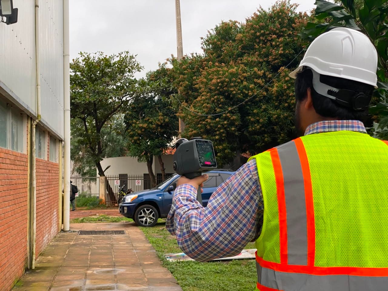 Escaneo LiDAR terrestre en obra: la captura detrás de cada modelo.